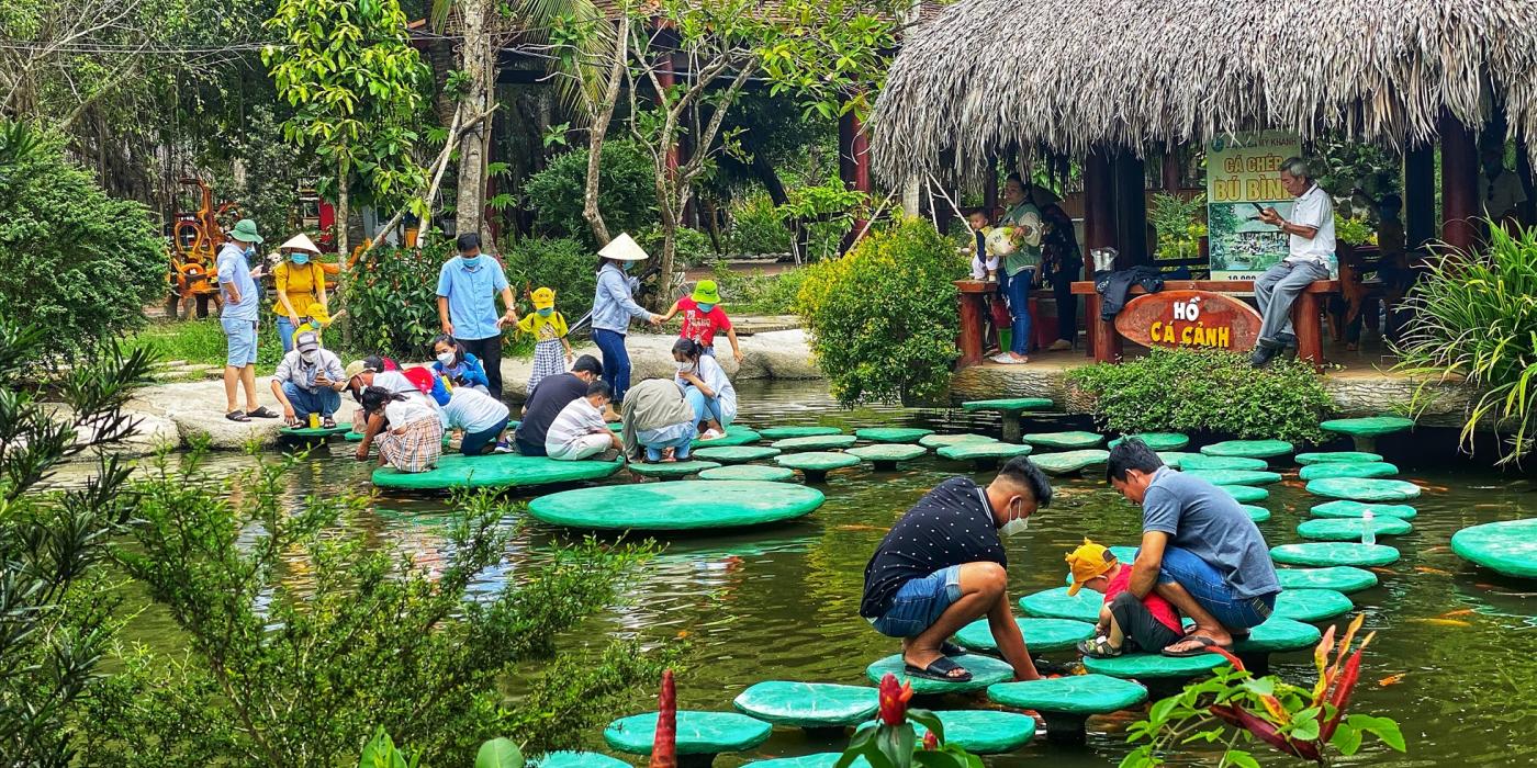 Thuê Xe Đi Tỉnh Giá Rẻ Thủ Đức – Tiết Kiệm, Xe Đẹp, Không Phát Sinh