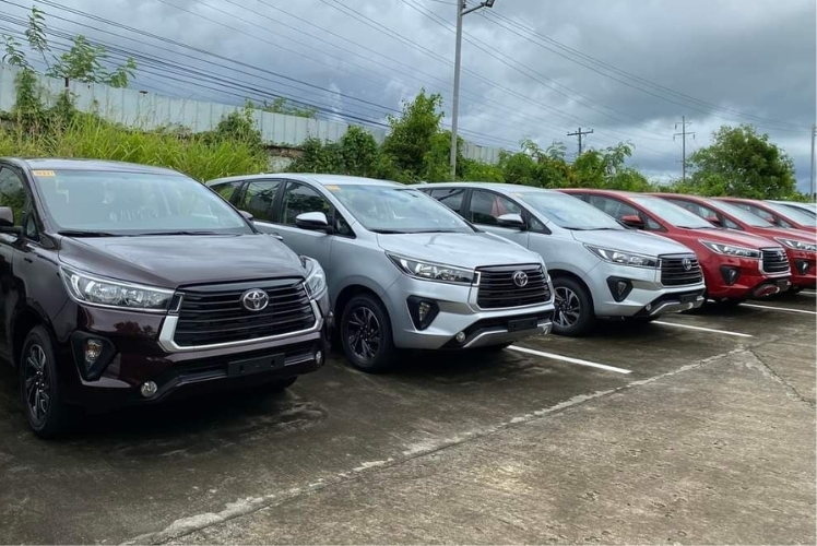 Thuê xe 7 chỗ Linh Trung đi tỉnh dài ngày giá tốt, xe đẹp, tài xế kinh nghiệm, phục vụ tận nơi Thủ Đức.