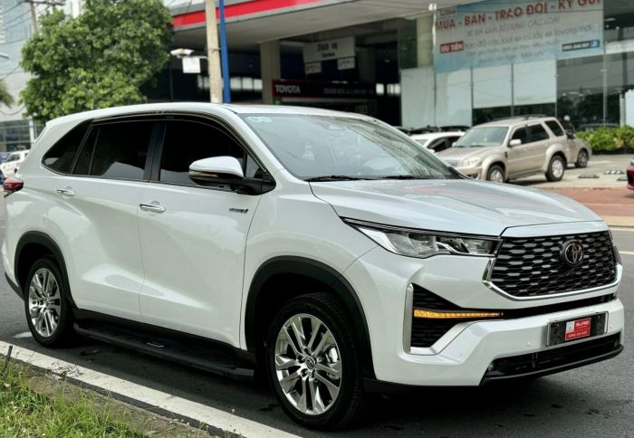 Thuê Xe Gia Đình Đi Biển Mùa Hè Có Tài Xế Giá Tốt Tại TP.HCM