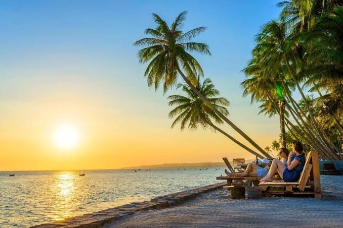 Thuê xe 7 chỗ Linh Trung đi tỉnh dài ngày giá tốt, xe đẹp, tài xế kinh nghiệm, phục vụ tận nơi Thủ Đức.