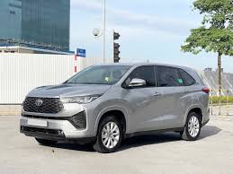Thuê xe 7 chỗ thủ đức đi xa