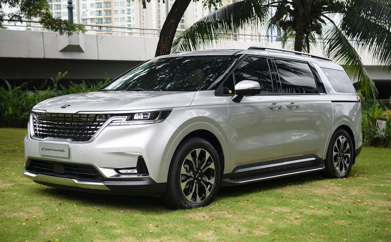 Thuê Xe 7 Chỗ Thủ Đức Đưa Đón Chuyên Gia Nước Ngoài Uy Tín